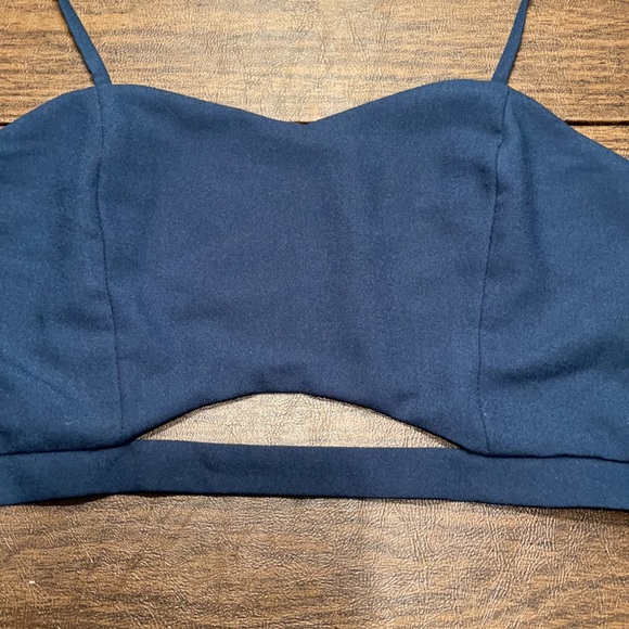 Missguided Ocean Crepe Cut Out Bralet Top in Teal - Picture 7 of 11